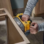 DeWalt 18V Belt Sander 75x533 + X2 5Ah Batteries - Thumbnail Image 7