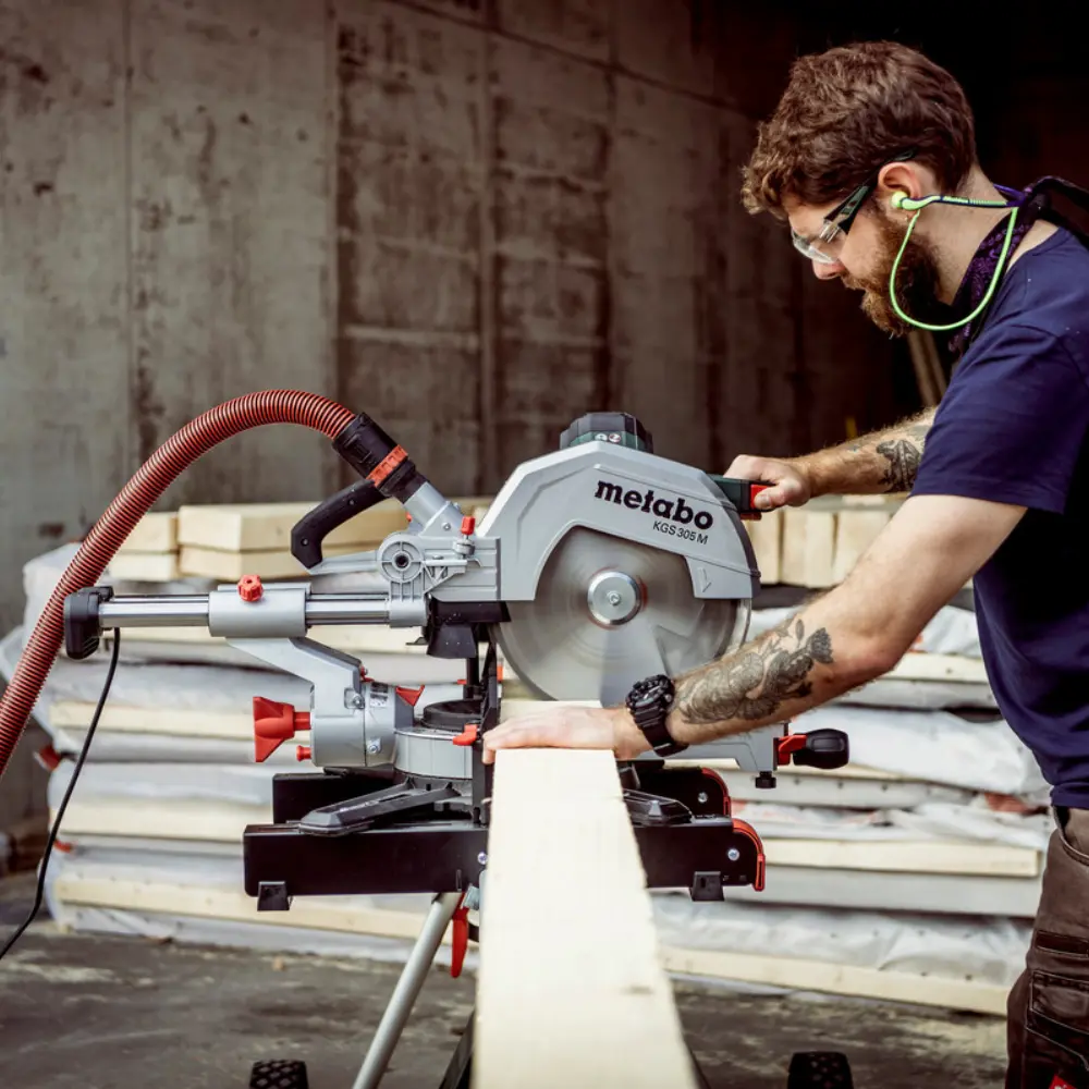 Metabo KGS 305 M (613305000) Mitre Saw