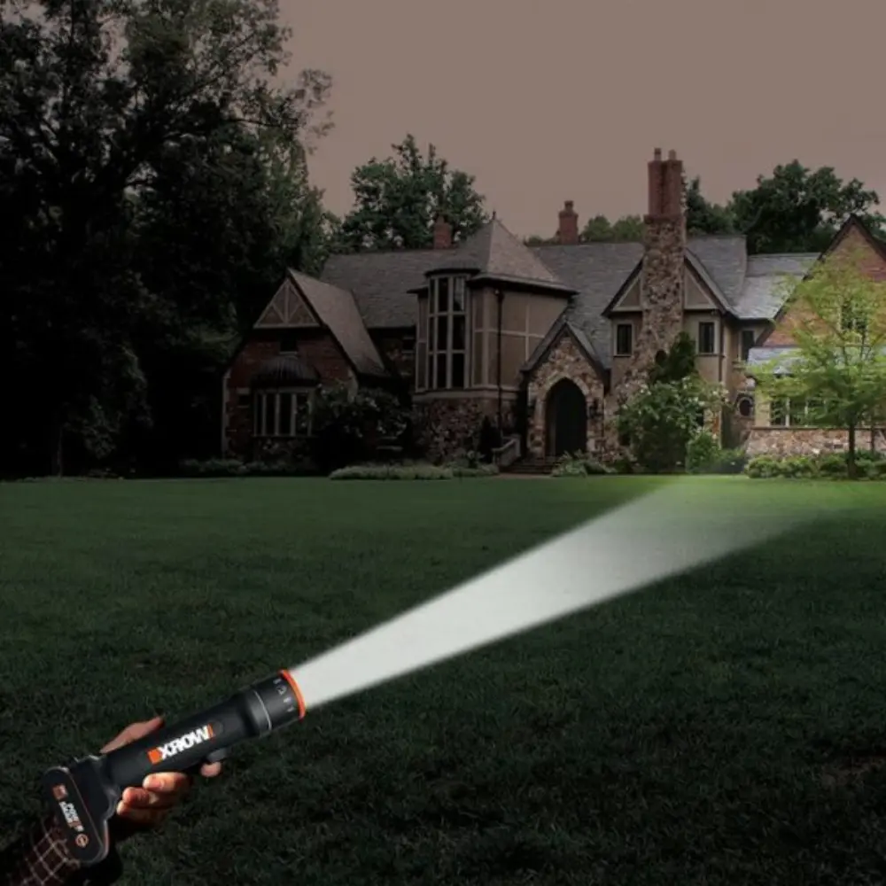Worx Cordless 4-in-1 LED Flashlight 20V | 510 LUMENS g3